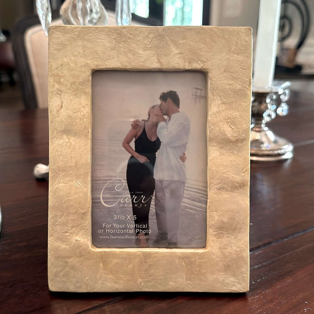 CARR brand capiz shell encrusted 3 1/2 x 5 photo frame. So elegant!